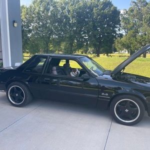 Meet your Posher, Lashea